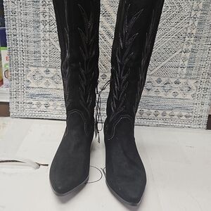 Universal Thread Black Embroidered Heeled Boots